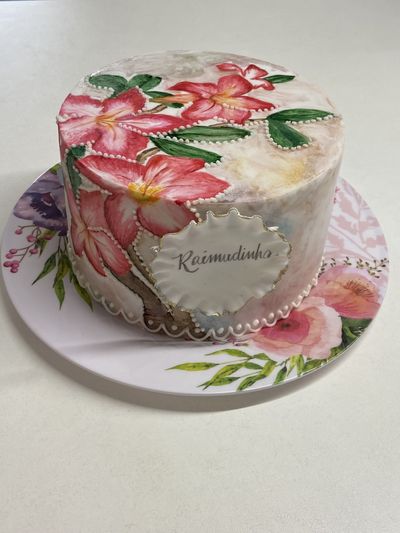Bolo pintado à mão por Sandra Gonzaga